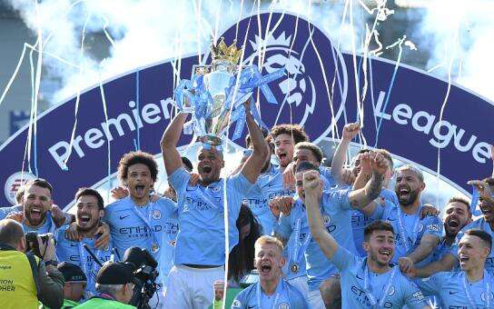 对勒沃库森 对勒沃库森